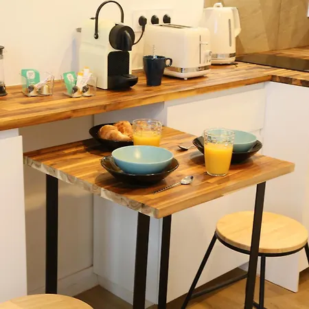 Expat Renting - Le Cyrano - Hyper Centre - Wifi *