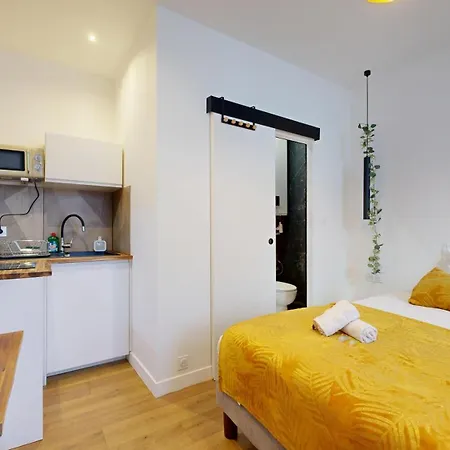 Expat Renting - Le Cyrano - Hyper Centre - Wifi Apartment *