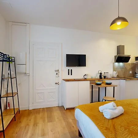 Le Cyrano By Expat Renting - Hyper Centre - Wifi