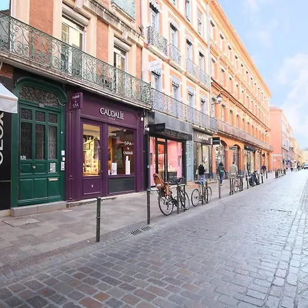 Le Cyrano By Expat Renting - Hyper Centre - Wifi דירה *