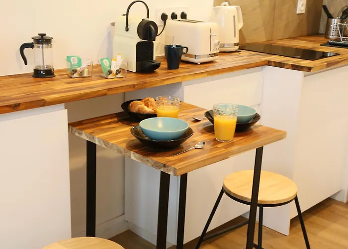 Expat Renting - Le Cyrano - Hyper Centre - Wifi *