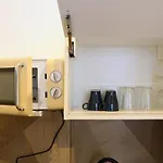 Expat Renting - Le Cyrano - Hyper Centre - Wifi Apartment *